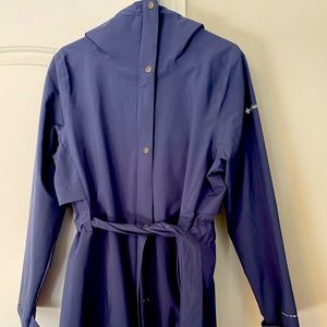 NWOT Columbia belted rain coat